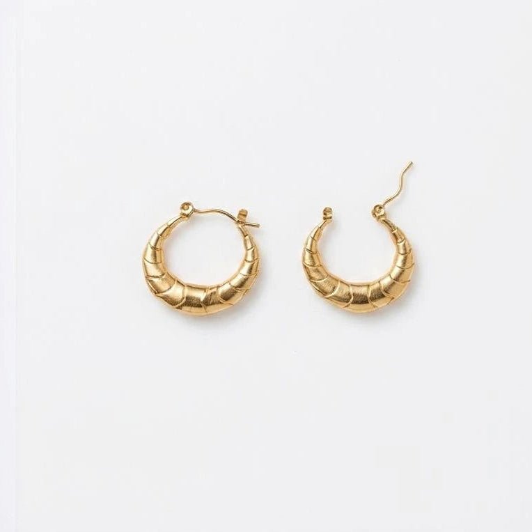 Aurelia Ribbed Gold Hoop Earrings