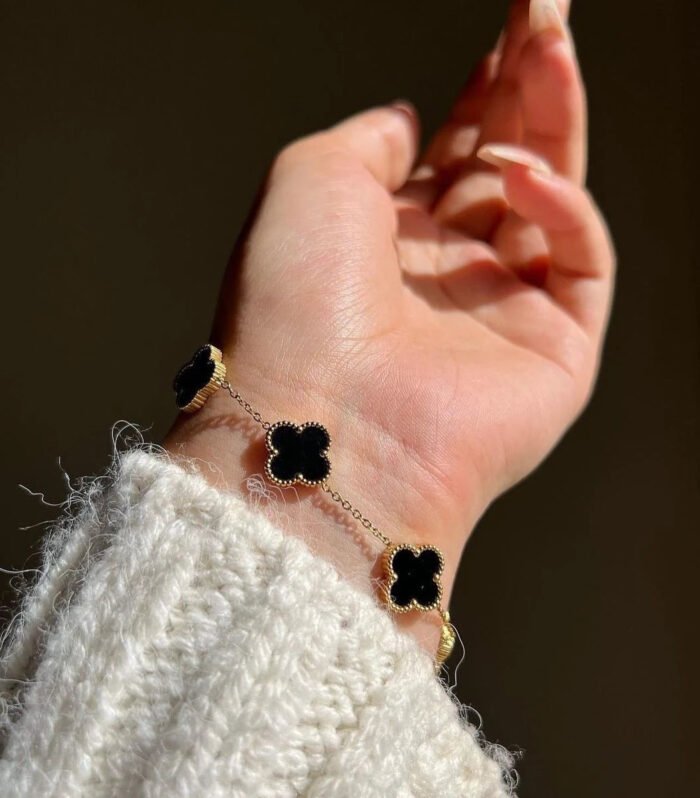 Noctura Clover Black Onyx Bracelet