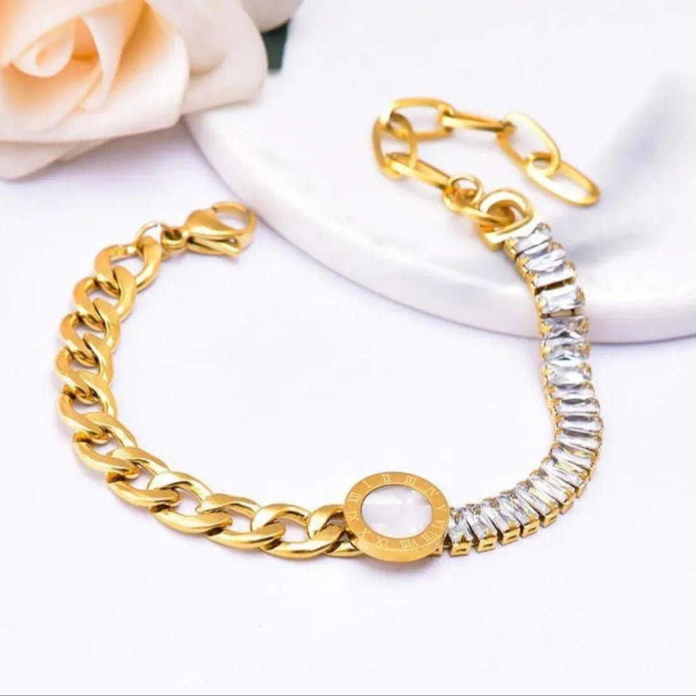 Chic Gold and Crystal Chain Bracelet