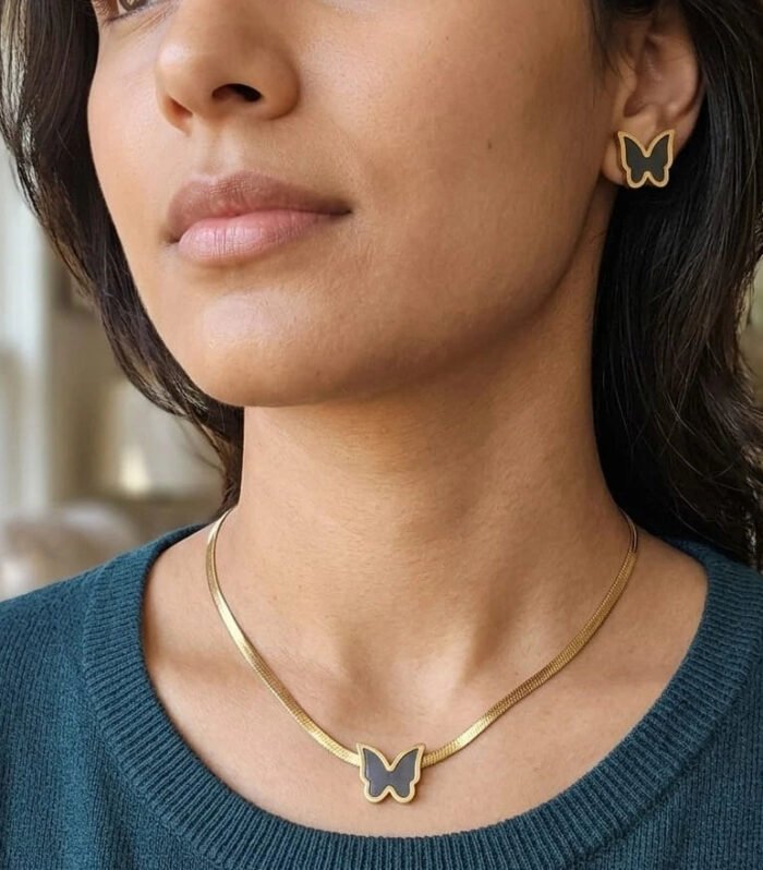 Aurora Butterfly Necklace & Stud Earring Se