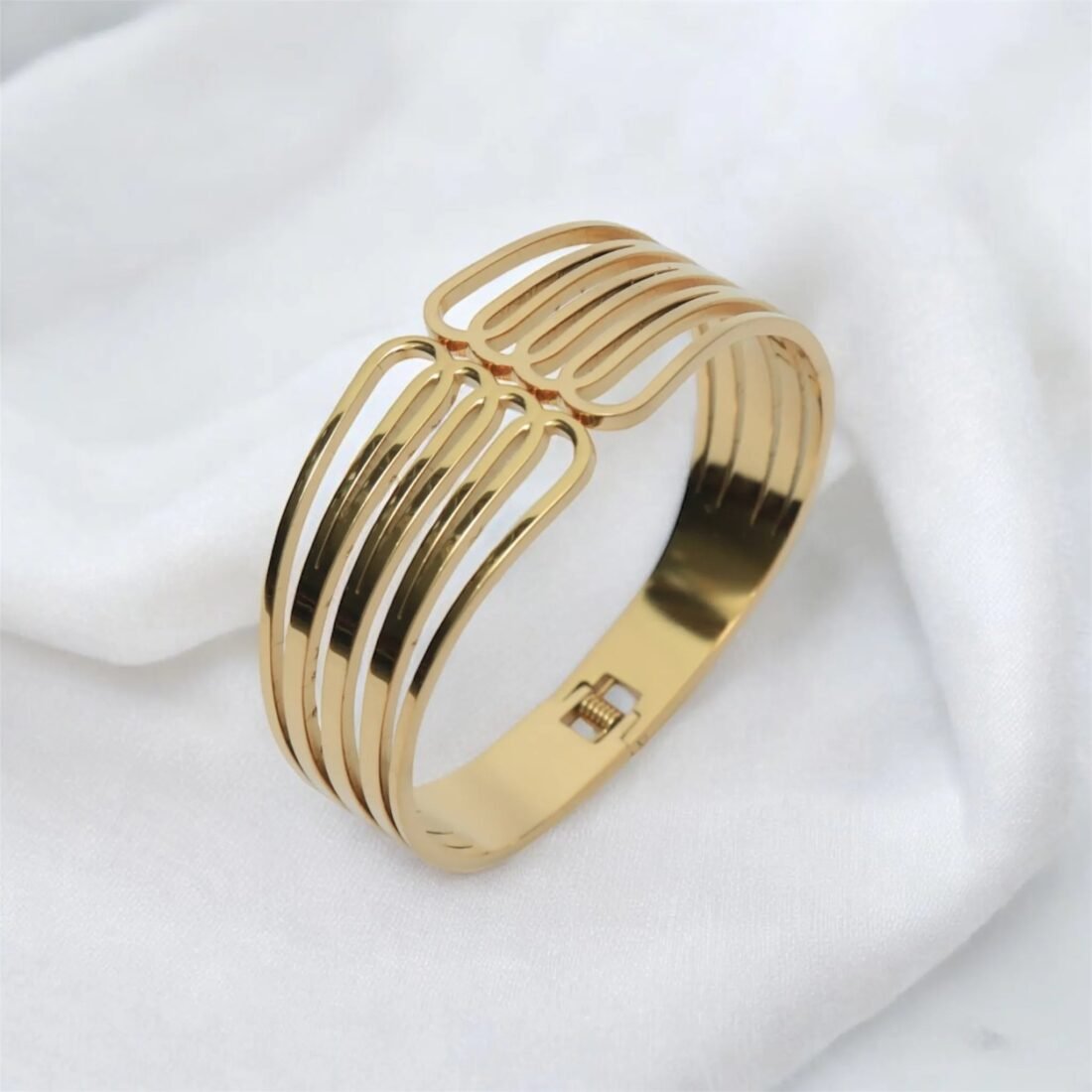 Gold-Plated Modern Cut-Out Kada