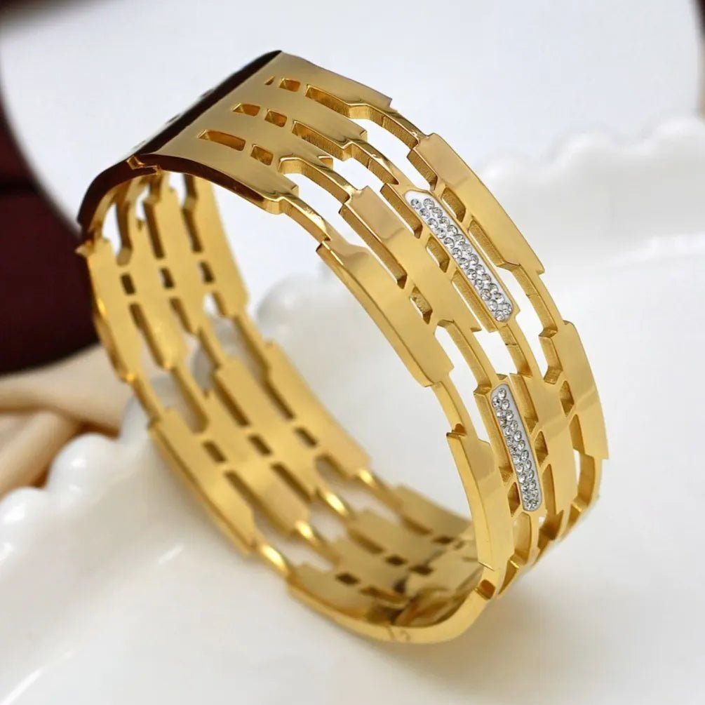 Gold-Plated Geometric Kada