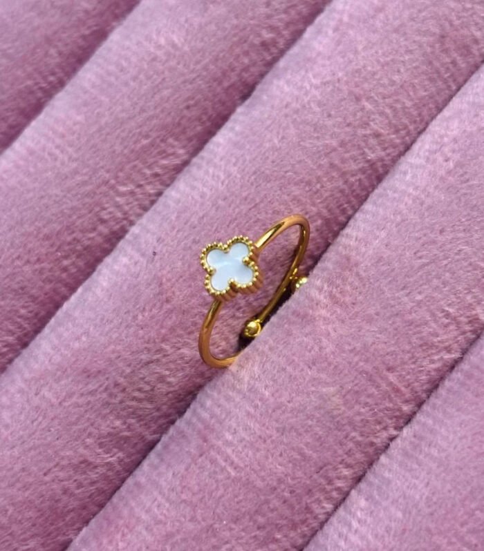 Clover Pearl Open Ring