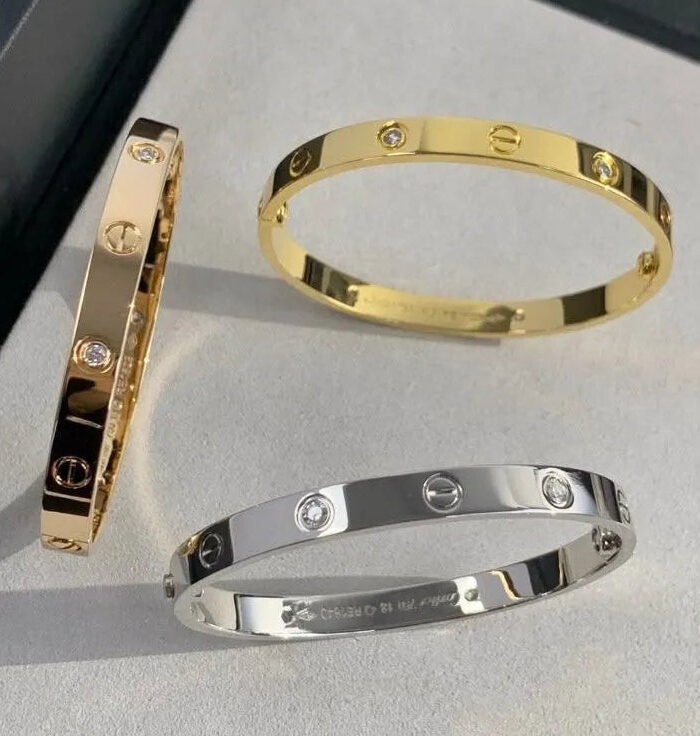 Velmora Trinity Luxe Cartier  Kada