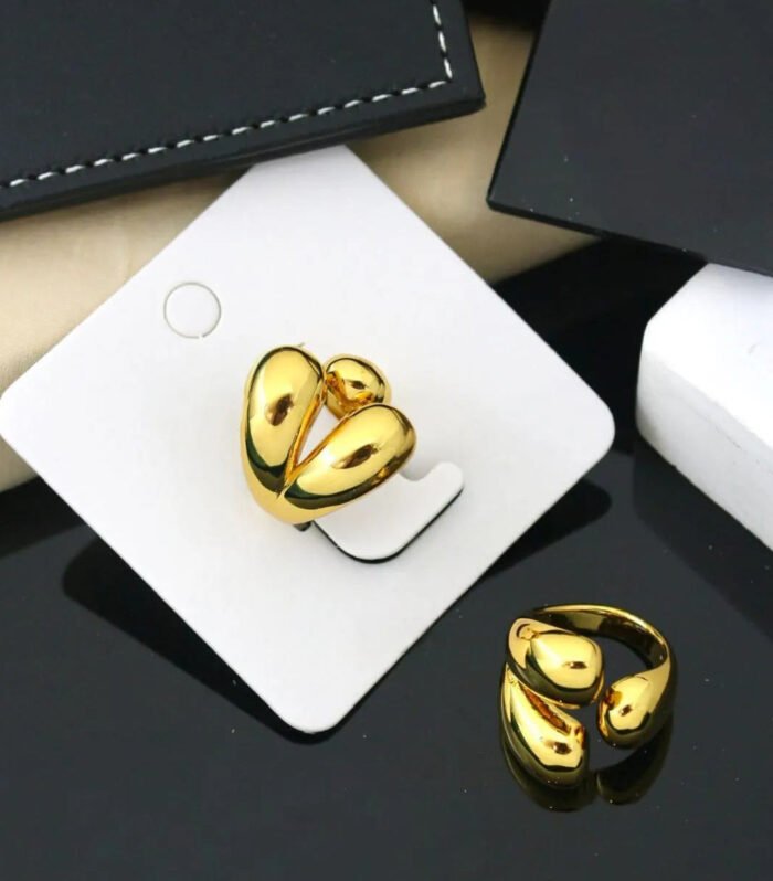 TriAura Liquid Drop Ring