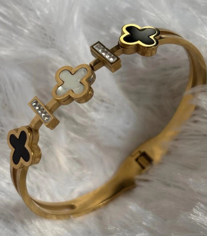 Dual Clover Crystal Gold Kada