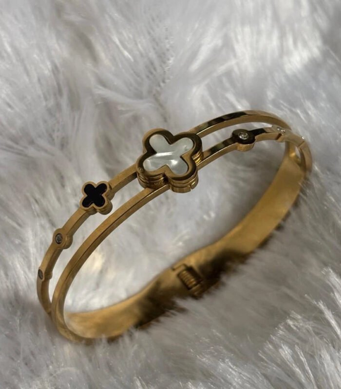 Elegant Clover Charm Gold Kada