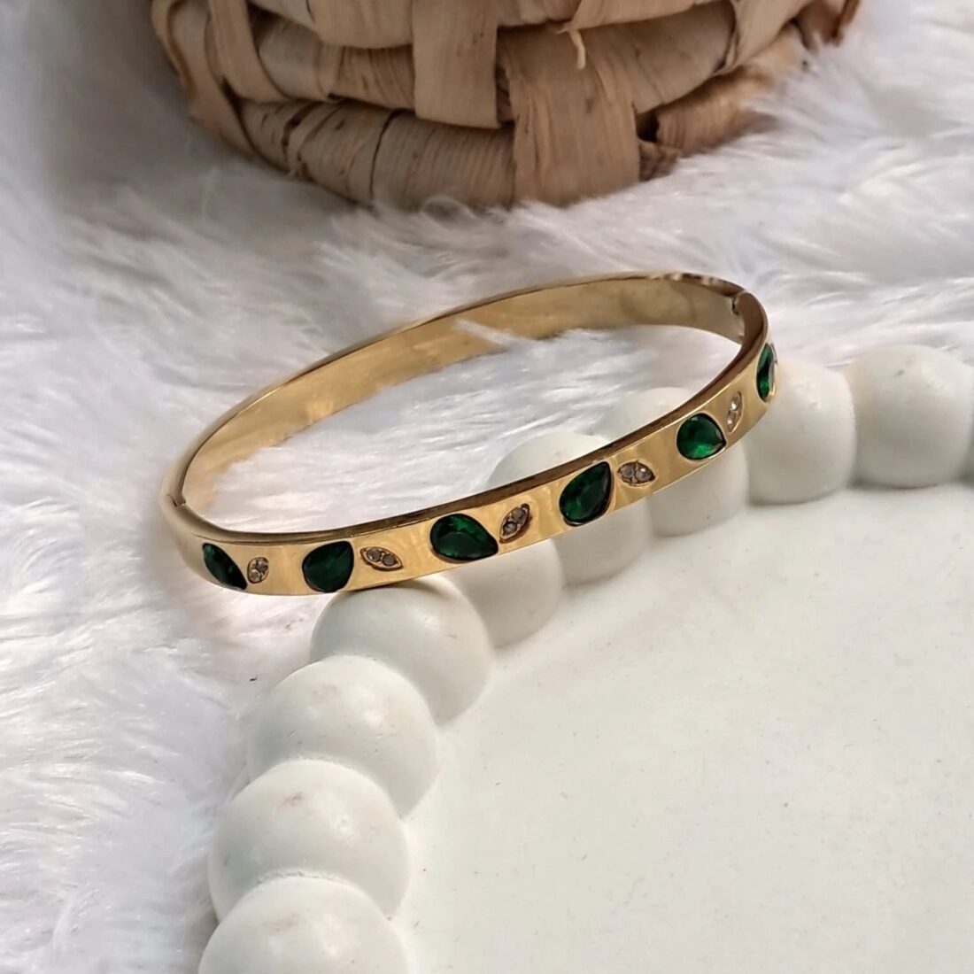 Emerald Crystal Gold Kada