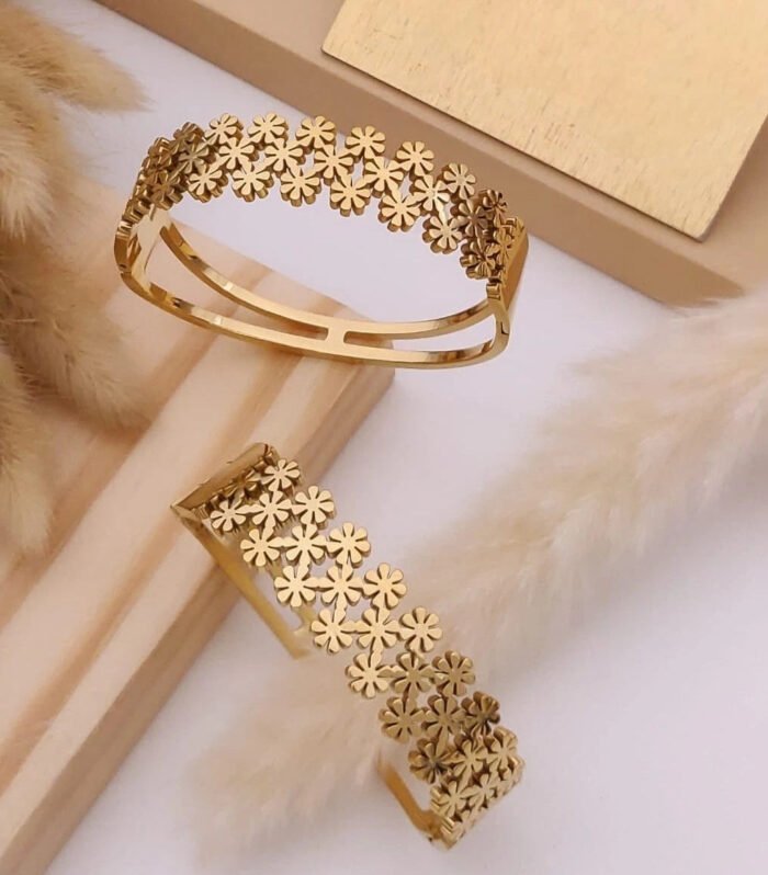 Floral Bloom Gold Kada