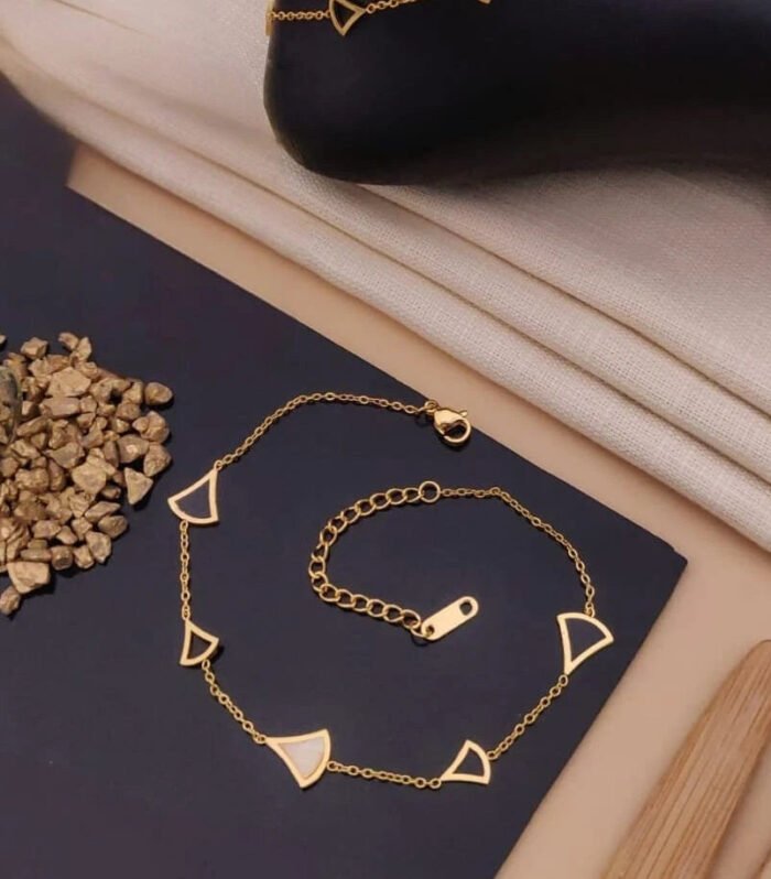 Geometric Triangle Charm Gold Anklet