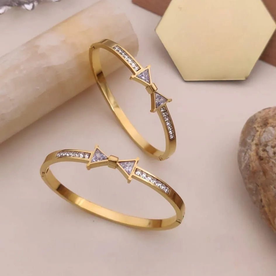 Gold Diamond Bow kada