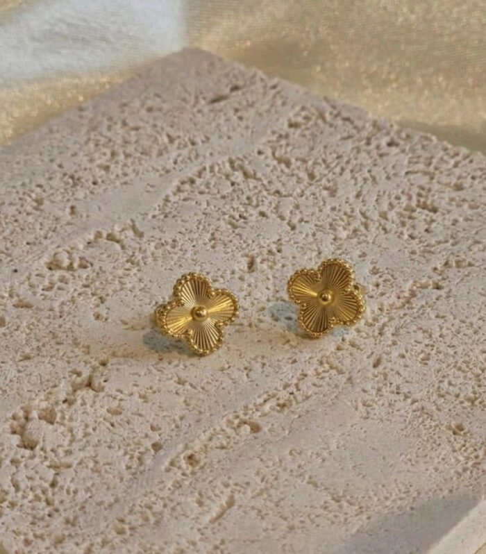 Golden Bloom Clover Earrings (Mini)