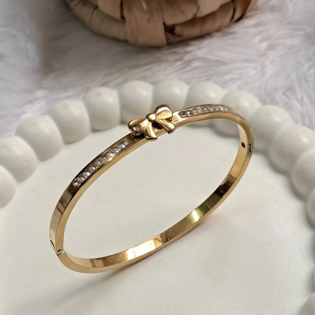 Golden Bow Crystal Kada