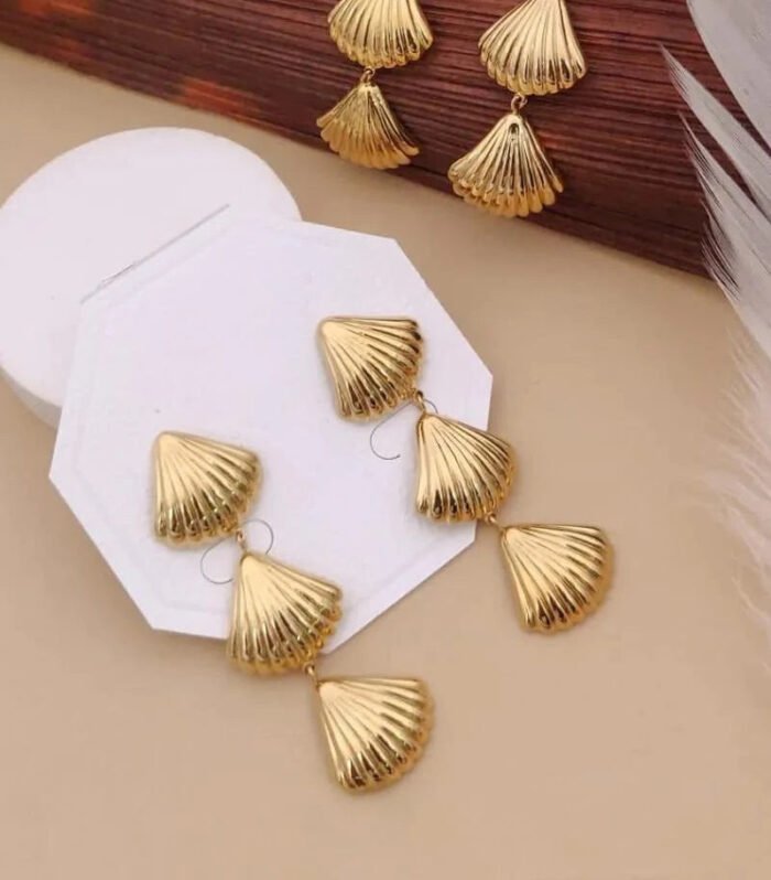 Golden Shell Cascade Drop Earrings