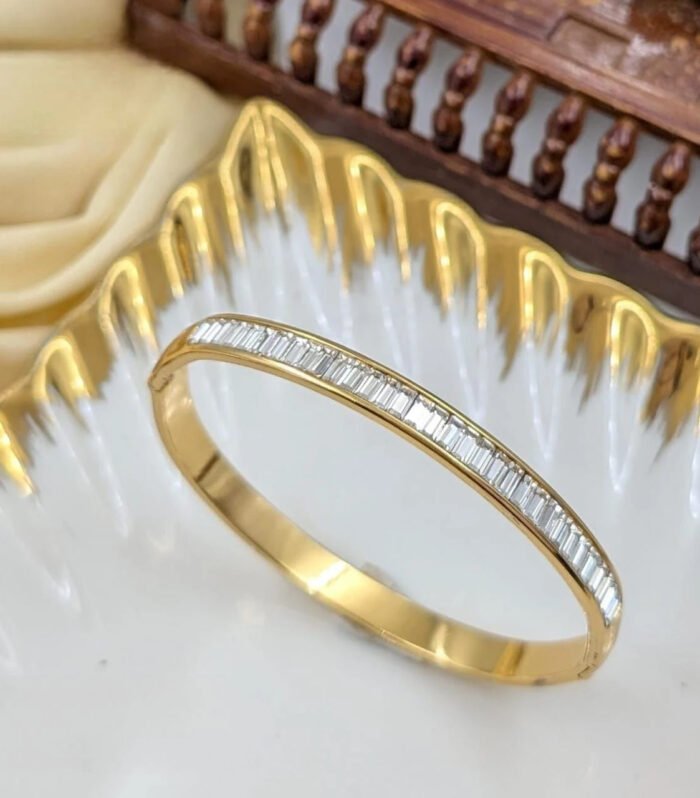 Golden Baguette Radiance Kada