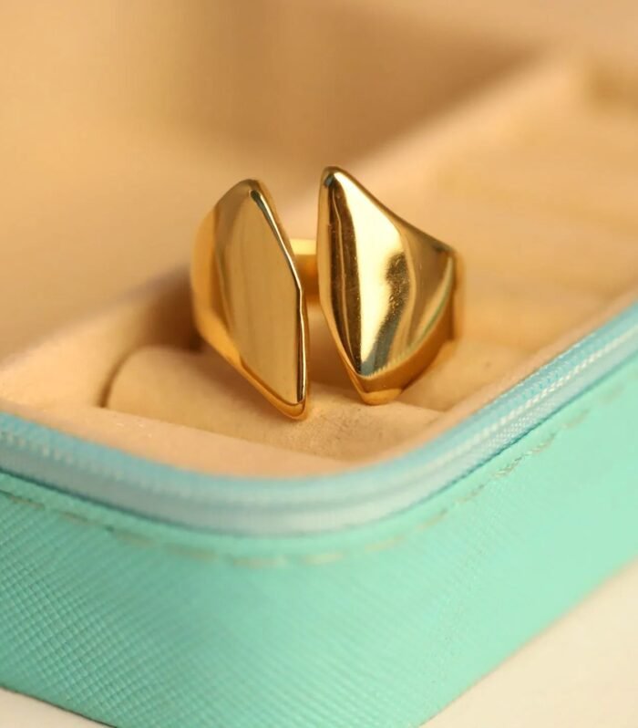 Golden Dual Shell Statement Ring