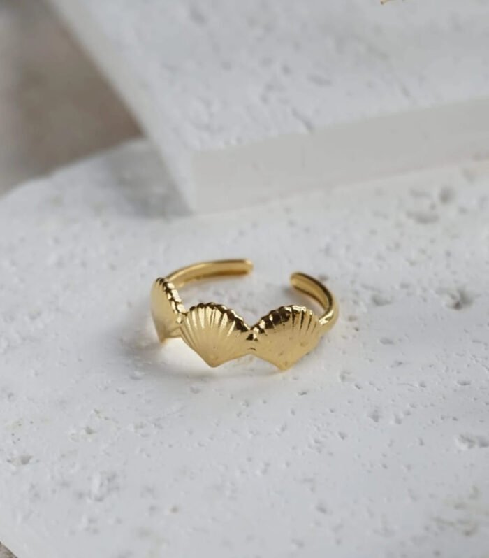 Golden Shell Heart Ring