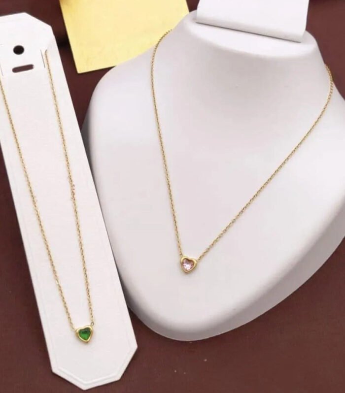 Heart-Shaped Gem Pendant Necklace