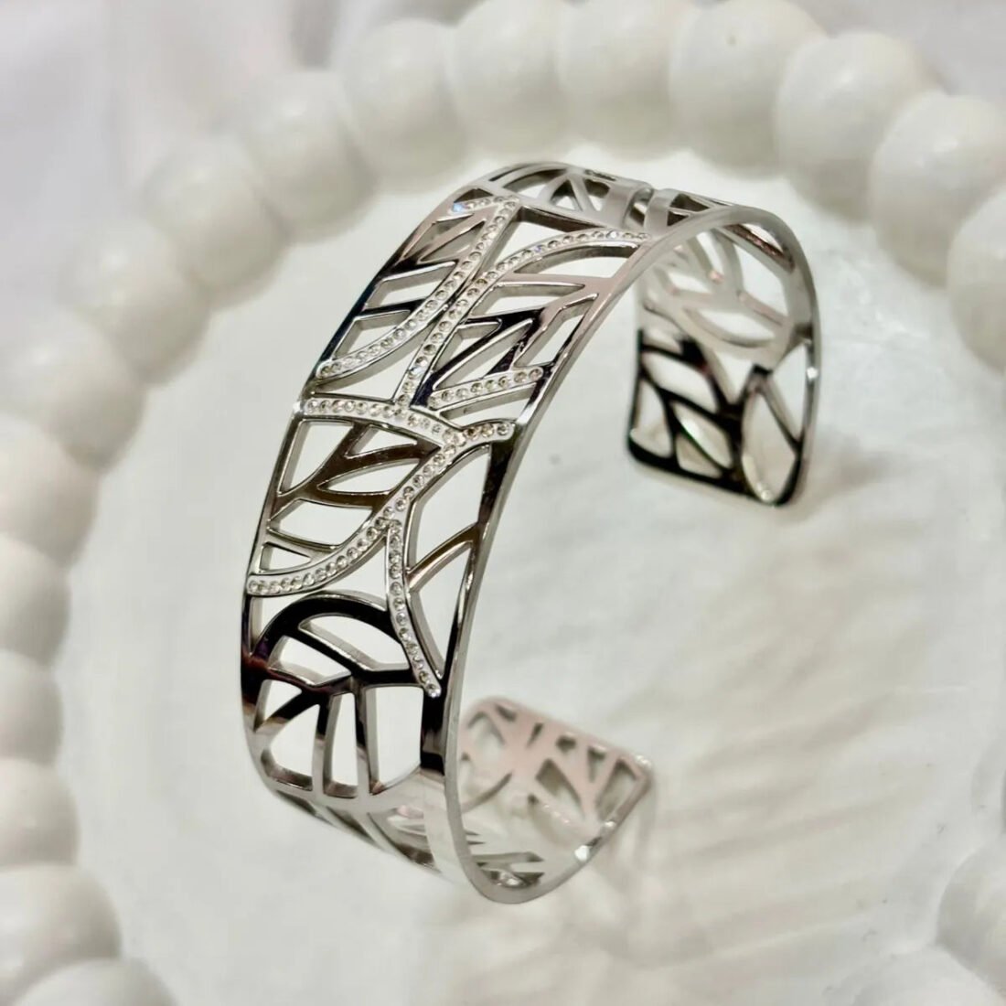 Leaf Pattern Diamond Silver Kada