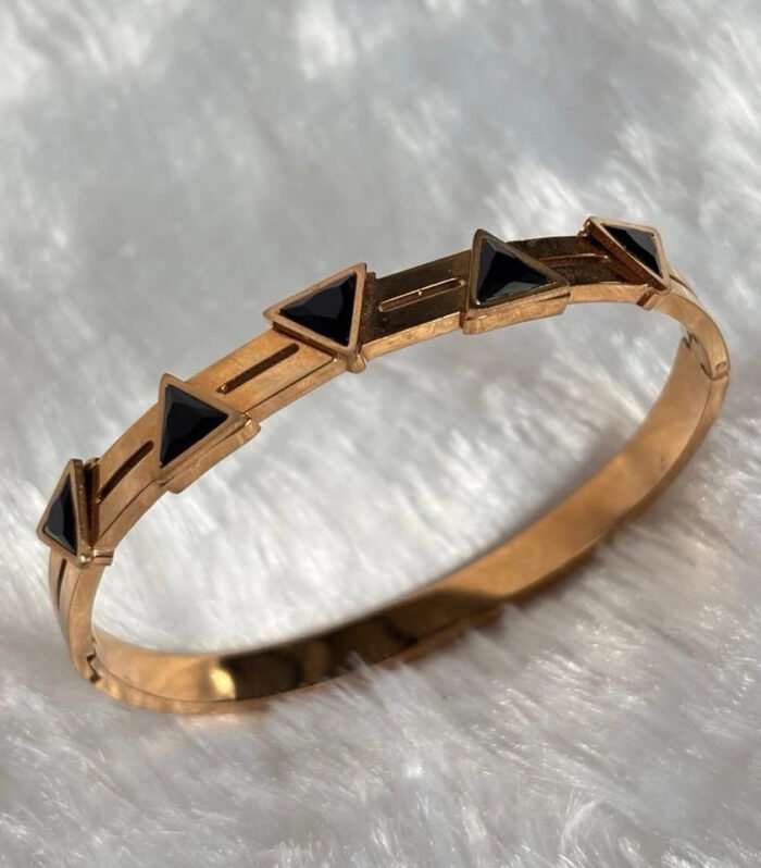Onyx Triangle Rose Gold Kada