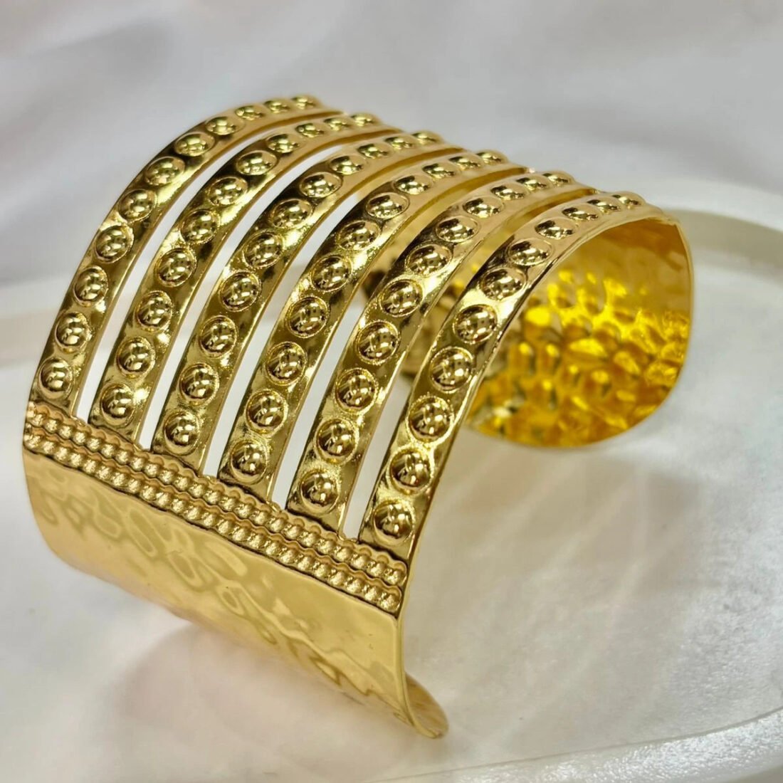 Regal Radiance Cuff Kada
