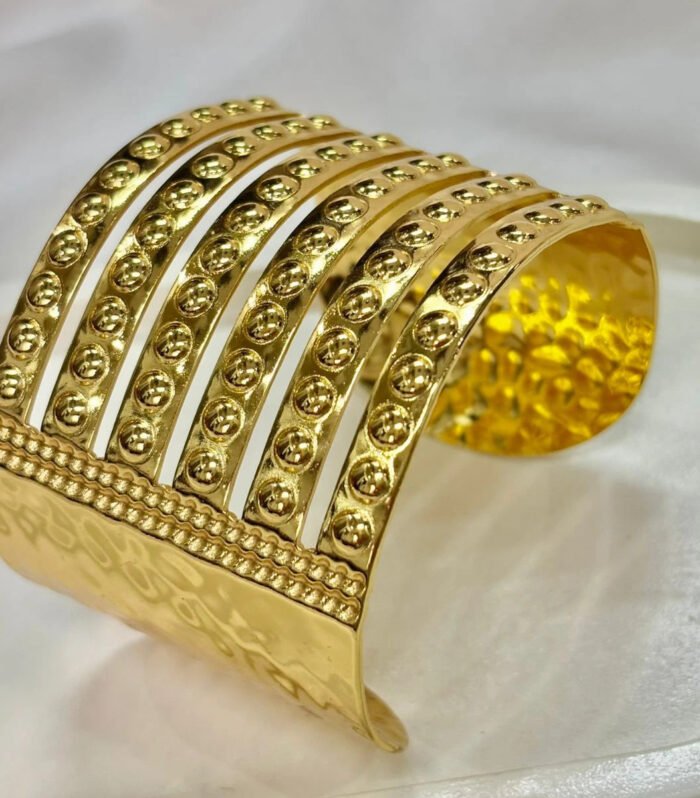 Regal Radiance Cuff Kada