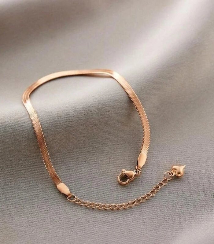Roselle Snake Chain Bracelet