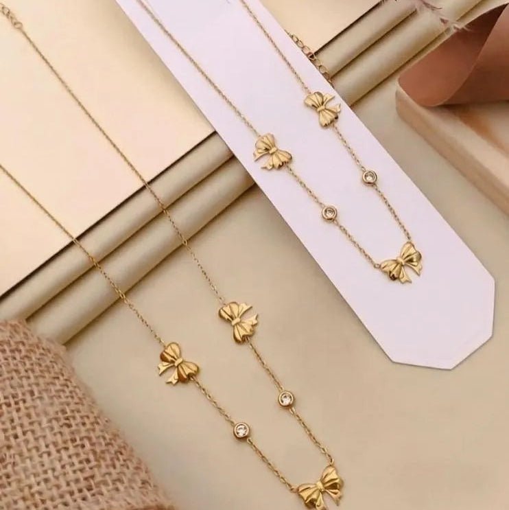 Royal Bow Shine Necklace