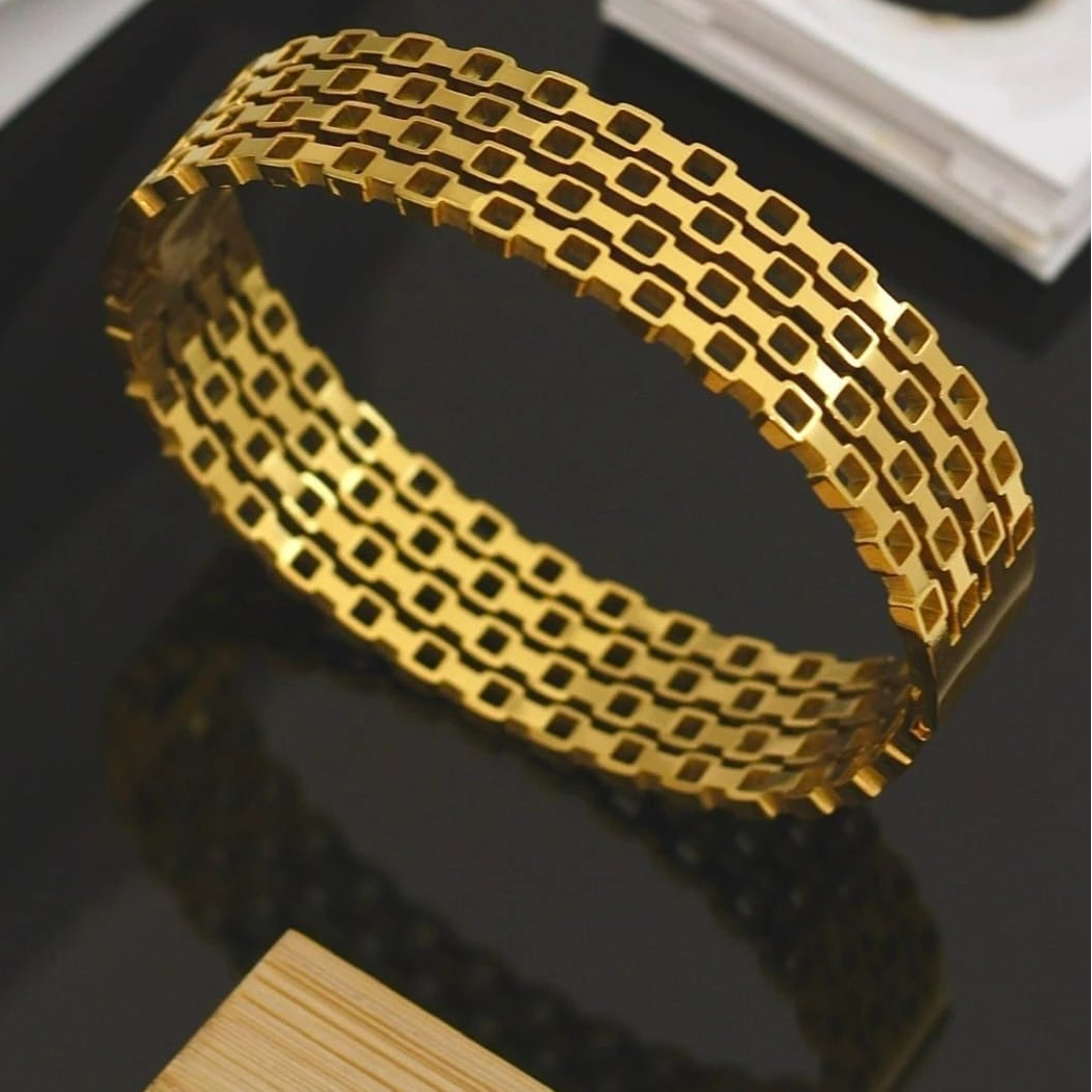 Royal Grid Gold Kada