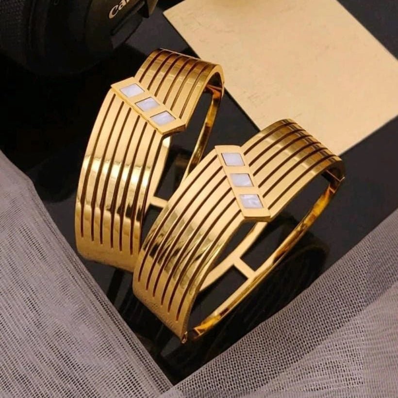 Royal Stripe Gold Kada