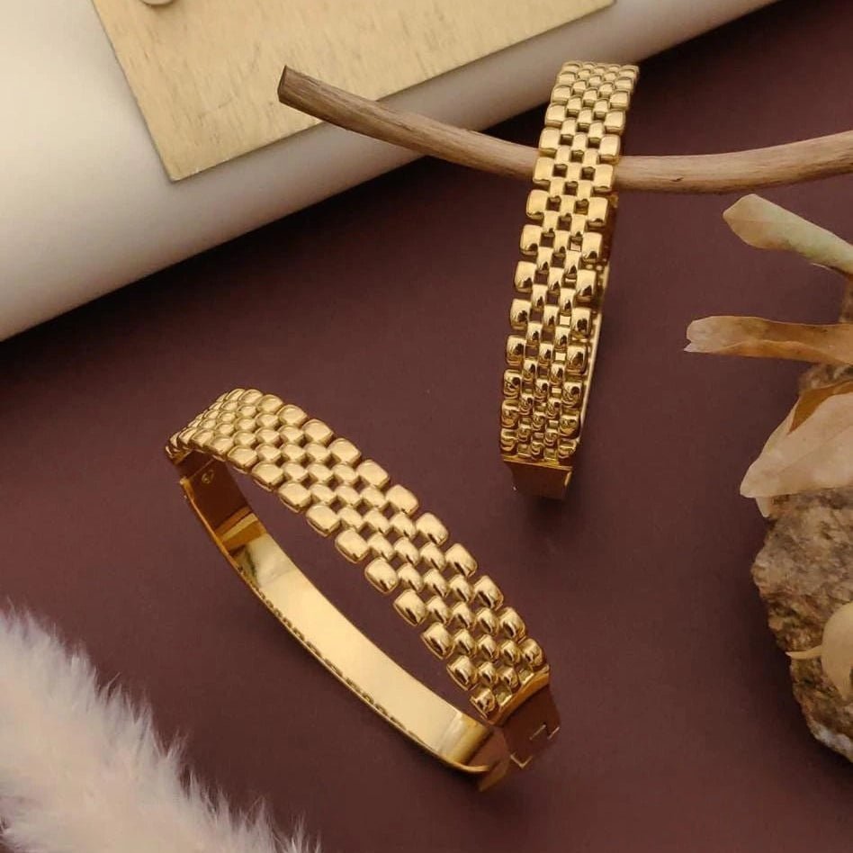 Royal Texture Gold Kada