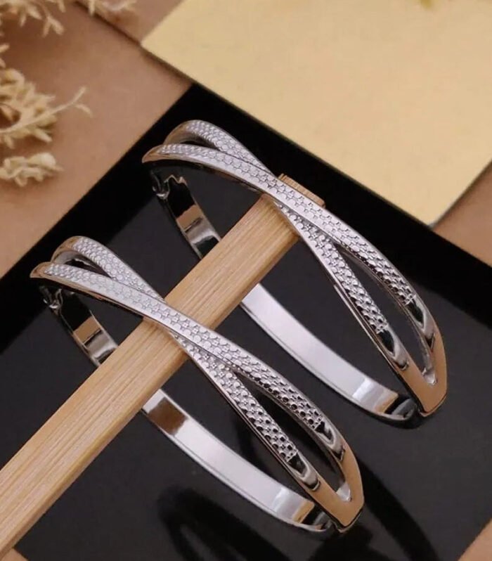 Silver Criss Cross Kada