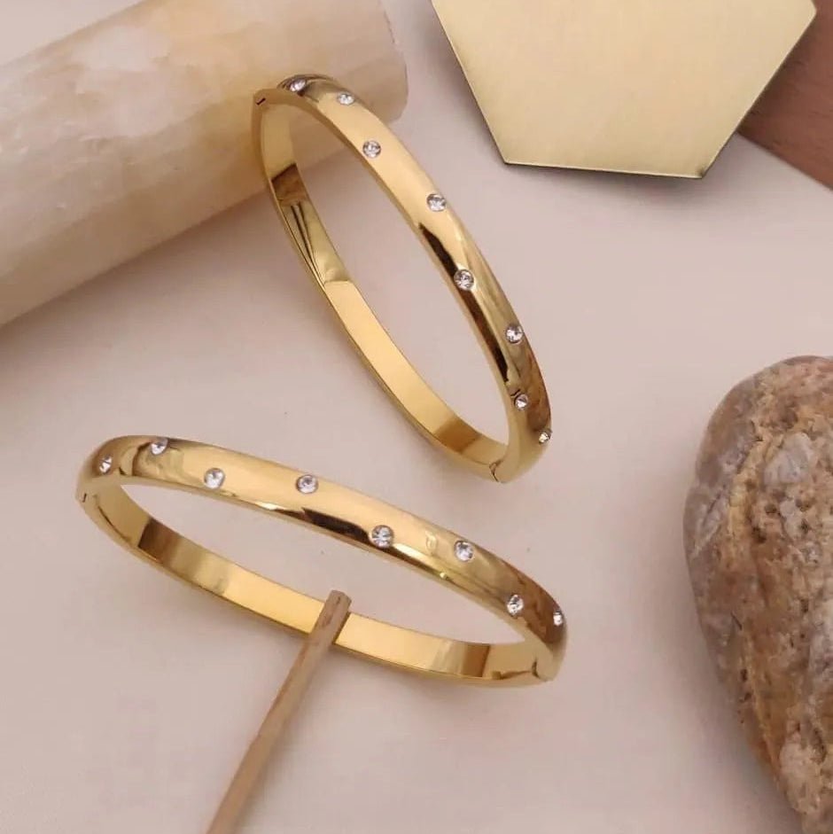 Simple Diamond Gold Kada