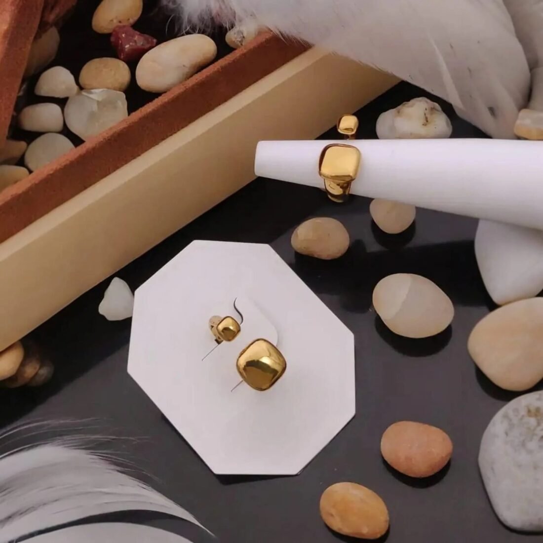 Solis Square Polished Gold Ring