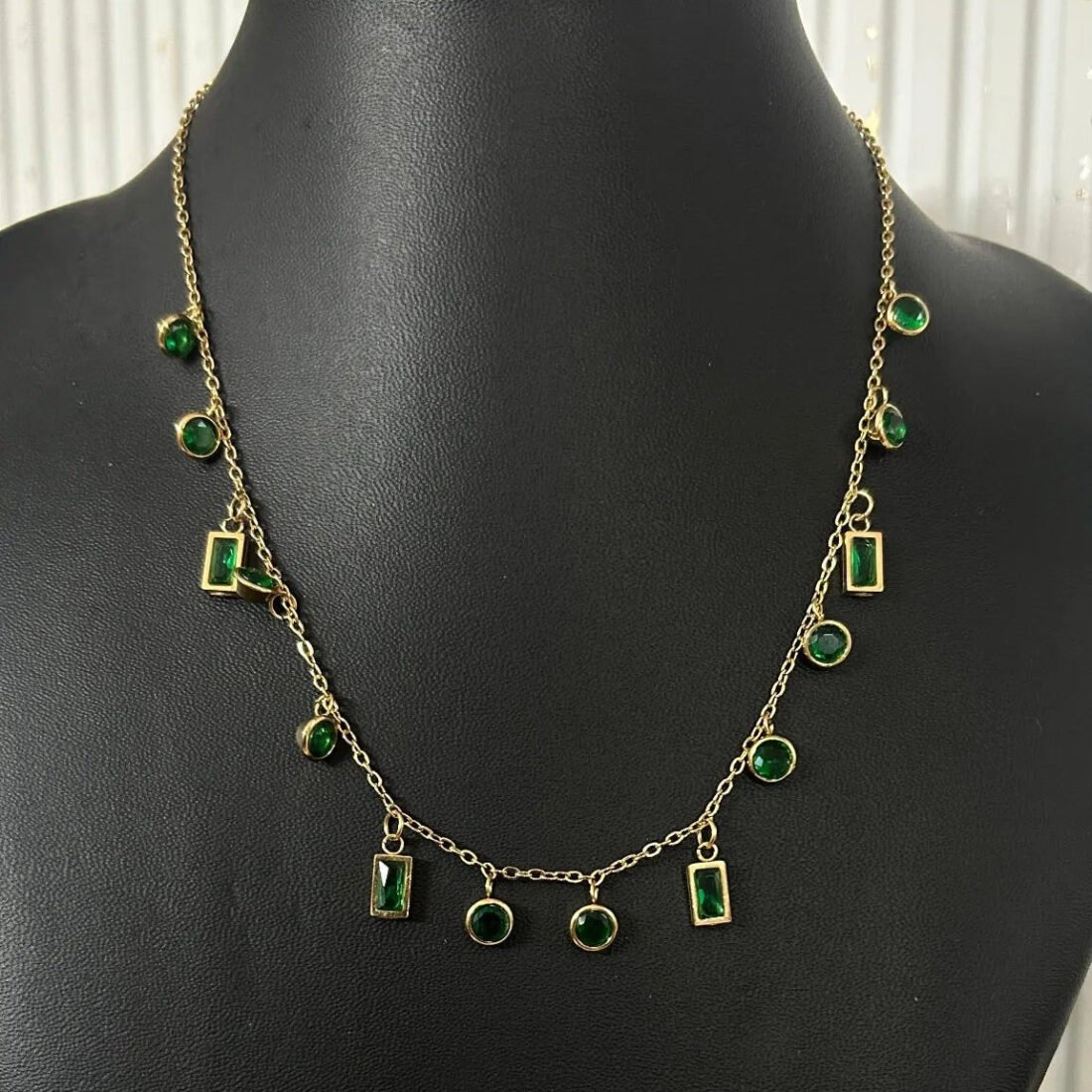 Green Gemstone Chain Tanmaniya Necklaces
